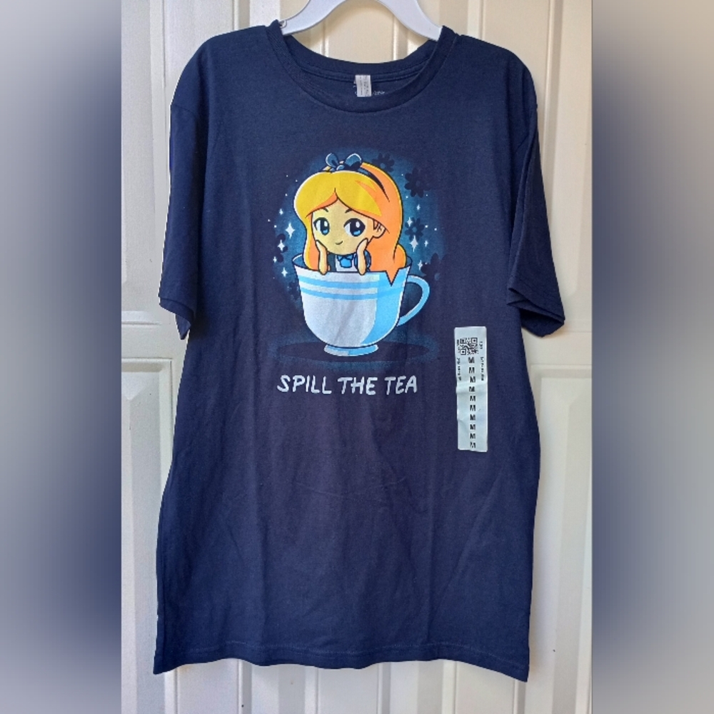 New "Spill The Tea" Cute Chibi Alice in Wonderland T-shirt Disney Size M